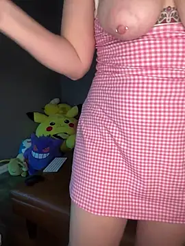 Scarlettredff online show from September 27, 2:16 am