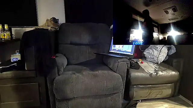 Snapshot of Cobra500hp chatting on March 4, 3:01 am Cobra500hp online show from March 4, 3:01 am