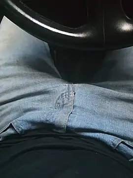 Jovende28 online show from October 30, 11:27 pm