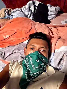 Jovende28 online show from November 4, 2:21 am