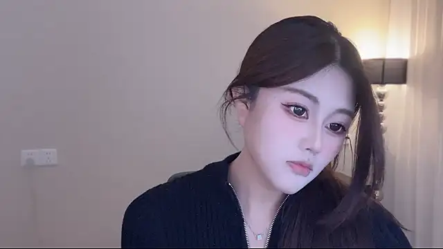 Strawberrybabyy1 online show from January 19, 1:59 pm