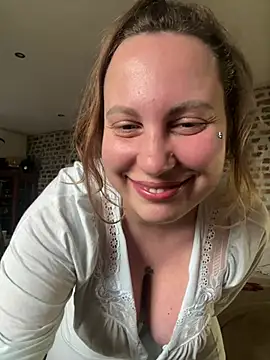 Snapshot of Yanacool007 chatting on March 31, 7:53 am Yanacool007 online show from March 31, 7:53 am