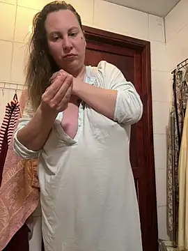 Snapshot of Yanacool007 chatting on April 1, 6:14 am Yanacool007 online show from April 1, 6:14 am