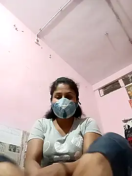 Snapshot of Soniyagupta999 chatting on February 21, 12:50 pm Soniyagupta999 online show from February 21, 12:50 pm