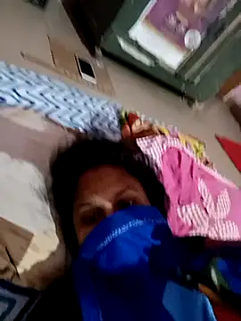 Snapshot of Soniyagupta999 chatting on February 27, 3:48 pm Soniyagupta999 online show from February 27, 3:48 pm