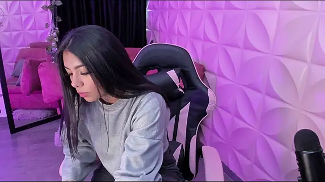 Snapshot of NattGomez chatting on September 22, 10:45 pm NattGomez online show from September 22, 10:45 pm