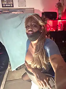 zluttywhore81 online show from November 7, 3:39 am