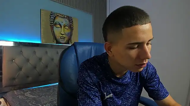 JackSwan18 online show from November 24, 9:14 pm