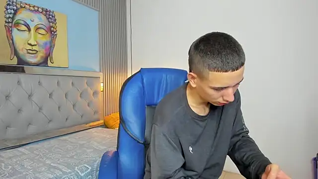 JackSwan18 online show from November 25, 8:20 pm