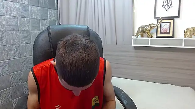 JackSwan18 online show from December 14, 7:29 pm