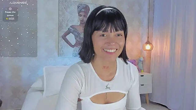 Snapshot of IVY_QADESH chatting on February 7, 7:17 pm IVY QADESH online show from February 7, 7:17 pm