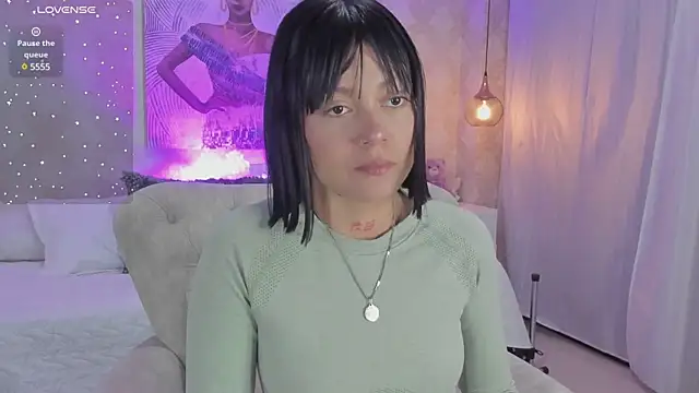 Snapshot of IVY_QADESH chatting on February 17, 6:48 pm IVY QADESH online show from February 17, 6:48 pm