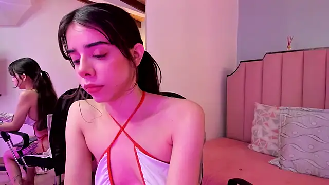 petty effy online show from November 18, 8:57 pm