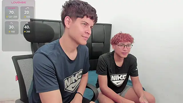 Snapshot of Javierdisousa chatting on March 6, 8:27 pm Javierdisousa online show from March 6, 8:27 pm