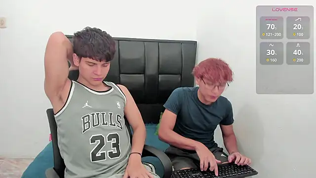 Snapshot of Javierdisousa chatting on March 19, 5:50 pm Javierdisousa online show from March 19, 5:50 pm