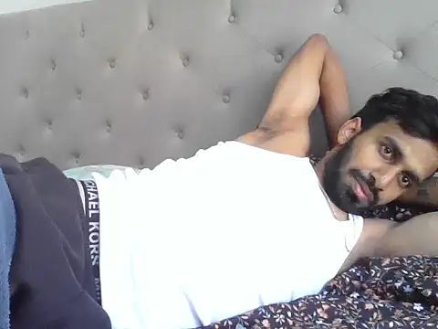 skinny  boy   online show from November 14, 4:17 pm