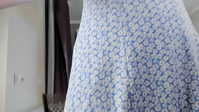 Snapshot of Emma_Flin chatting on November 27, 11:01 am Emma Flin online show from November 27, 11:01 am