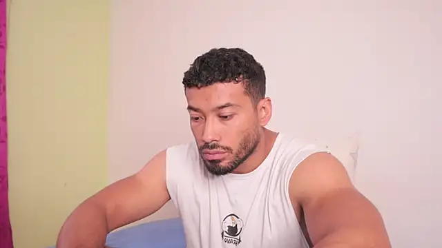 Snapshot of freddsexxx chatting on October 14, 2:29 pm freddsexxx online show from October 14, 2:29 pm