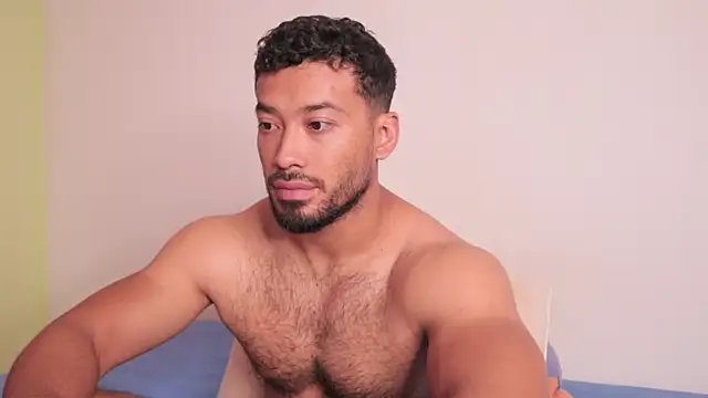 Snapshot of freddsexxx chatting on October 25, 1:18 pm freddsexxx online show from October 25, 1:18 pm