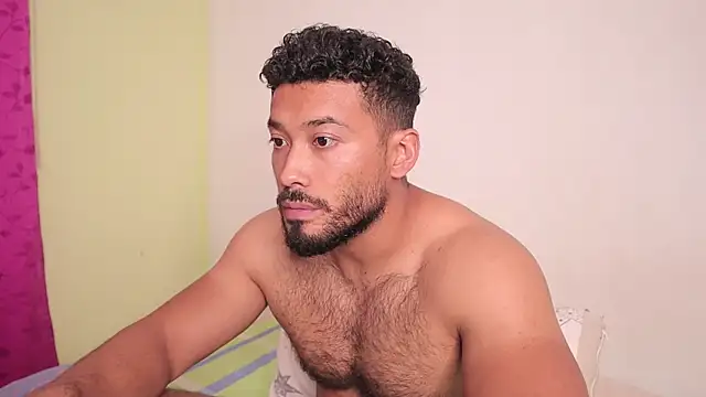 Snapshot of freddsexxx chatting on November 13, 11:58 pm freddsexxx online show from November 13, 11:58 pm