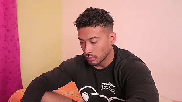 Snapshot of freddsexxx chatting on December 2, 2:56 pm freddsexxx online show from December 2, 2:56 pm