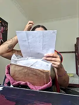 Snapshot of luuhcat09 chatting on March 12, 1:19 pm luuhcat09 online show from March 12, 1:19 pm