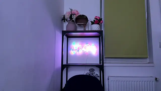 LaraStone69 online show from September 25, 7:17 pm