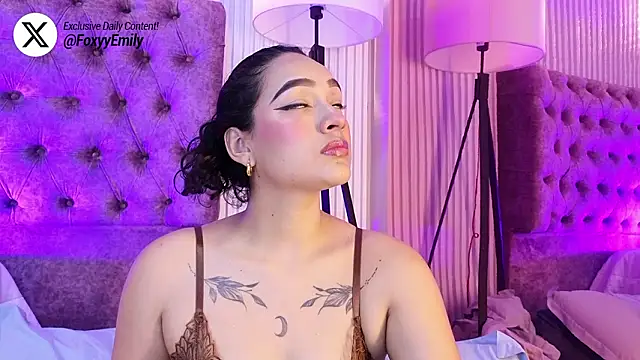 EMILYY FOXY online show from February 5, 7:07 pm