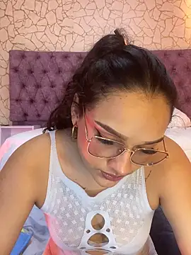 EMILYY FOXY online show from June 13, 7:01 pm