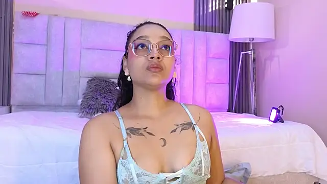 EMILYY FOXY online show from July 29, 4:27 pm