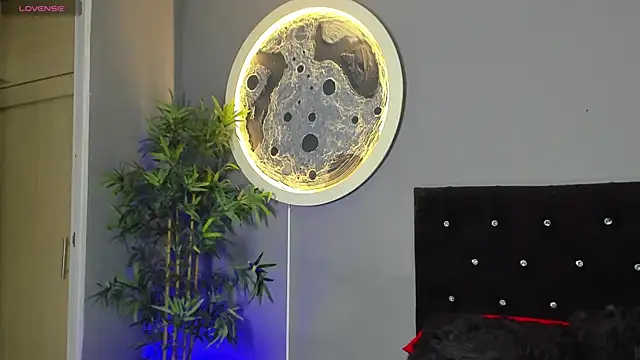 Snapshot of jordan_mayers02 chatting on November 29, 9:01 am jordan mayers02 online show from November 29, 9:01 am