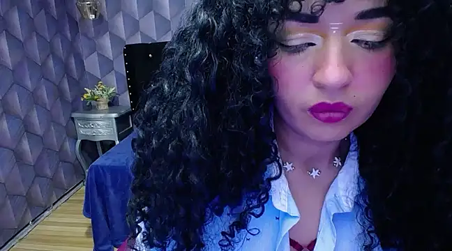 Sofiacowperx online show from January 13, 5:12 pm