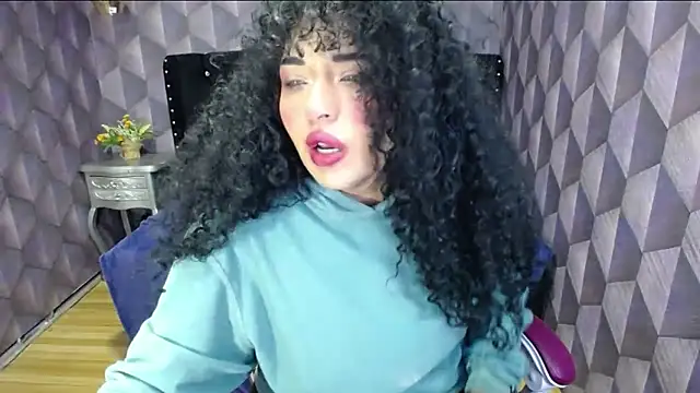 Sofiacowperx online show from January 19, 11:23 am