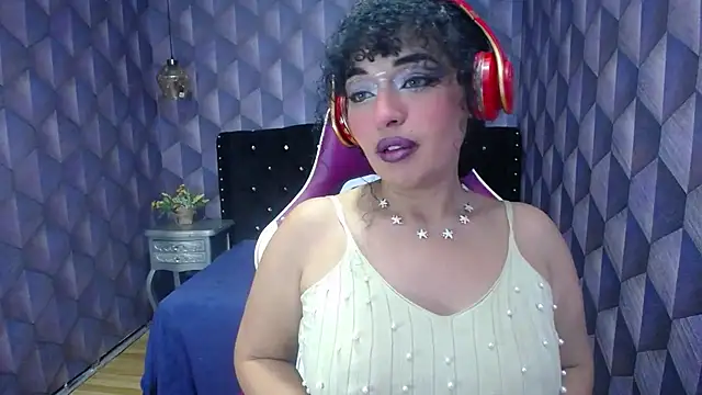 Sofiacowperx online show from January 22, 7:03 pm