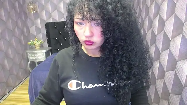 Sofiacowperx online show from January 25, 12:47 pm