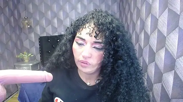 Sofiacowperx online show from January 27, 11:11 am