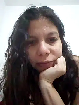 Snapshot of Carliina_Soussa chatting on January 9, 1:45 pm Carliina Soussa online show from January 9, 1:45 pm
