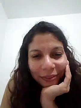 Snapshot of Carliina_Soussa chatting on January 10, 12:17 am Carliina Soussa online show from January 10, 12:17 am