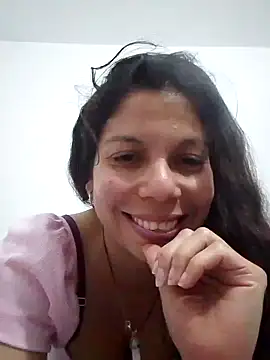 Snapshot of Carliina_Soussa chatting on January 14, 12:33 am Carliina Soussa online show from January 14, 12:33 am