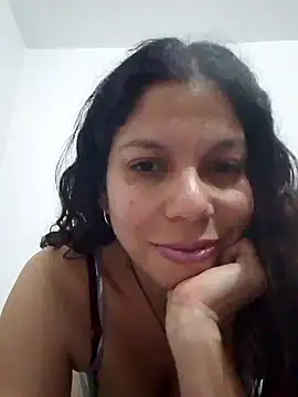 Snapshot of Carliina_Soussa chatting on January 15, 9:51 pm Carliina Soussa online show from January 15, 9:51 pm