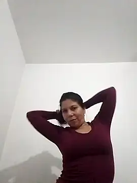 Snapshot of Carliina_Soussa chatting on January 21, 10:08 pm Carliina Soussa online show from January 21, 10:08 pm