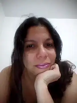 Snapshot of Carliina_Soussa chatting on January 27, 7:56 pm Carliina Soussa online show from January 27, 7:56 pm