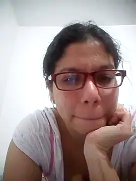 Snapshot of Carliina_Soussa chatting on January 29, 2:19 am Carliina Soussa online show from January 29, 2:19 am