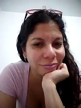 Snapshot of Carliina_Soussa chatting on January 30, 10:30 pm Carliina Soussa online show from January 30, 10:30 pm