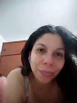 Snapshot of Carliina_Soussa chatting on March 20, 2:19 am Carliina Soussa online show from March 20, 2:19 am