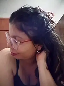 Carliina Soussa online show from April 29, 12:16 am