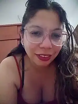 Carliina Soussa online show from May 3, 12:27 am