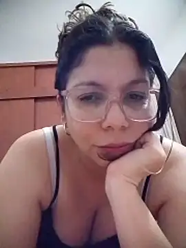 Carliina Soussa online show from May 4, 11:45 pm