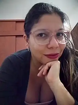 Carliina Soussa online show from May 9, 10:48 pm