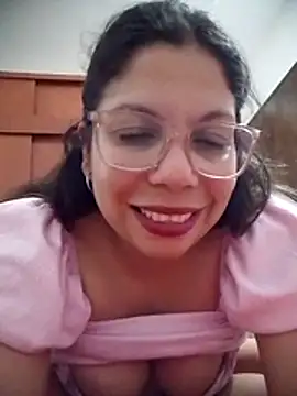 Carliina Soussa online show from May 29, 11:25 pm